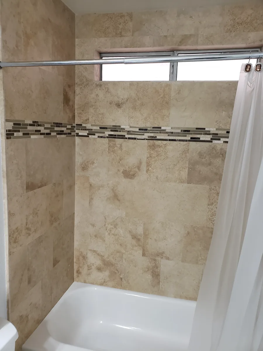 Porcelain Shower with Décor Porcelain Shower with Decorative Tile | Albaner Tile and Stone Phoenix