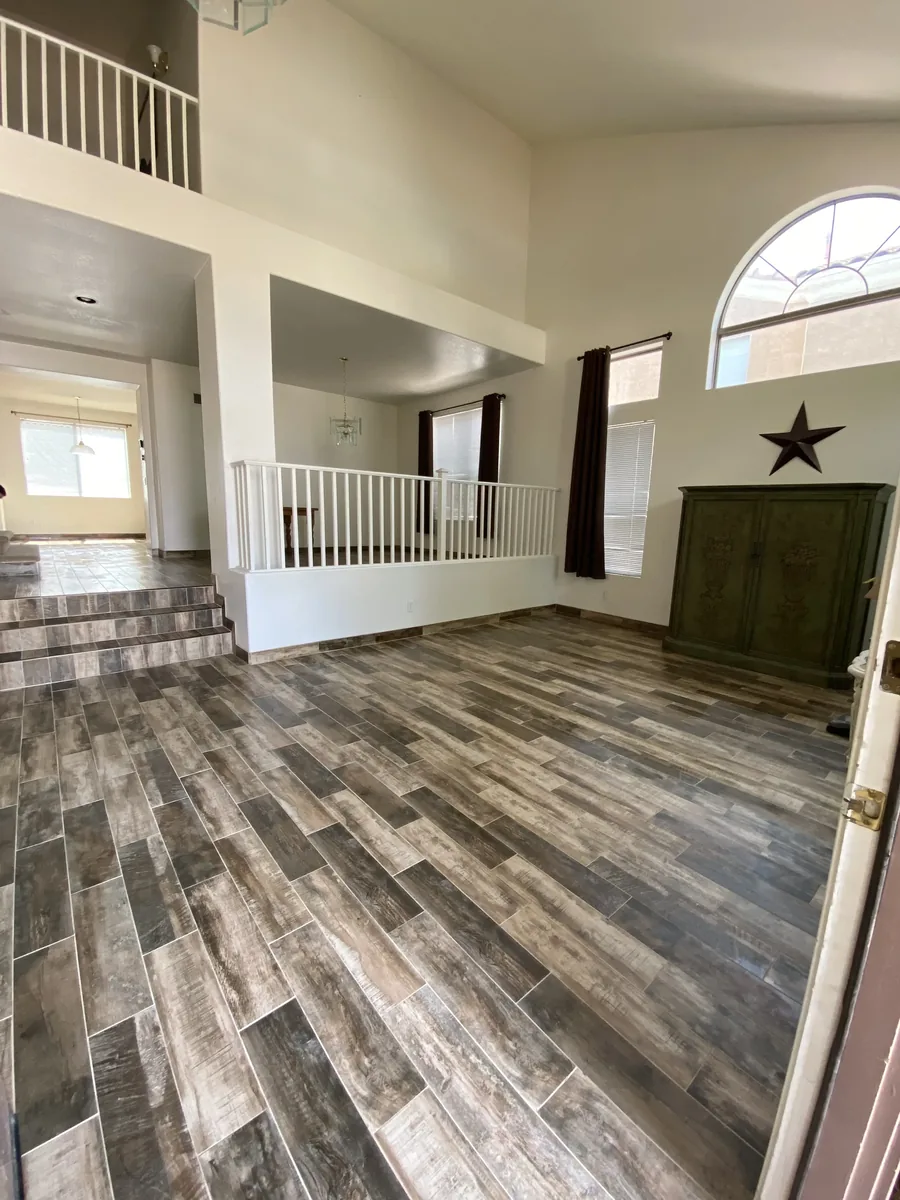 Wood-Look Foyer Floor Large Format Wood-Look Porcelain Floor in Foyer | Albaner Tile and Stone Phoenix